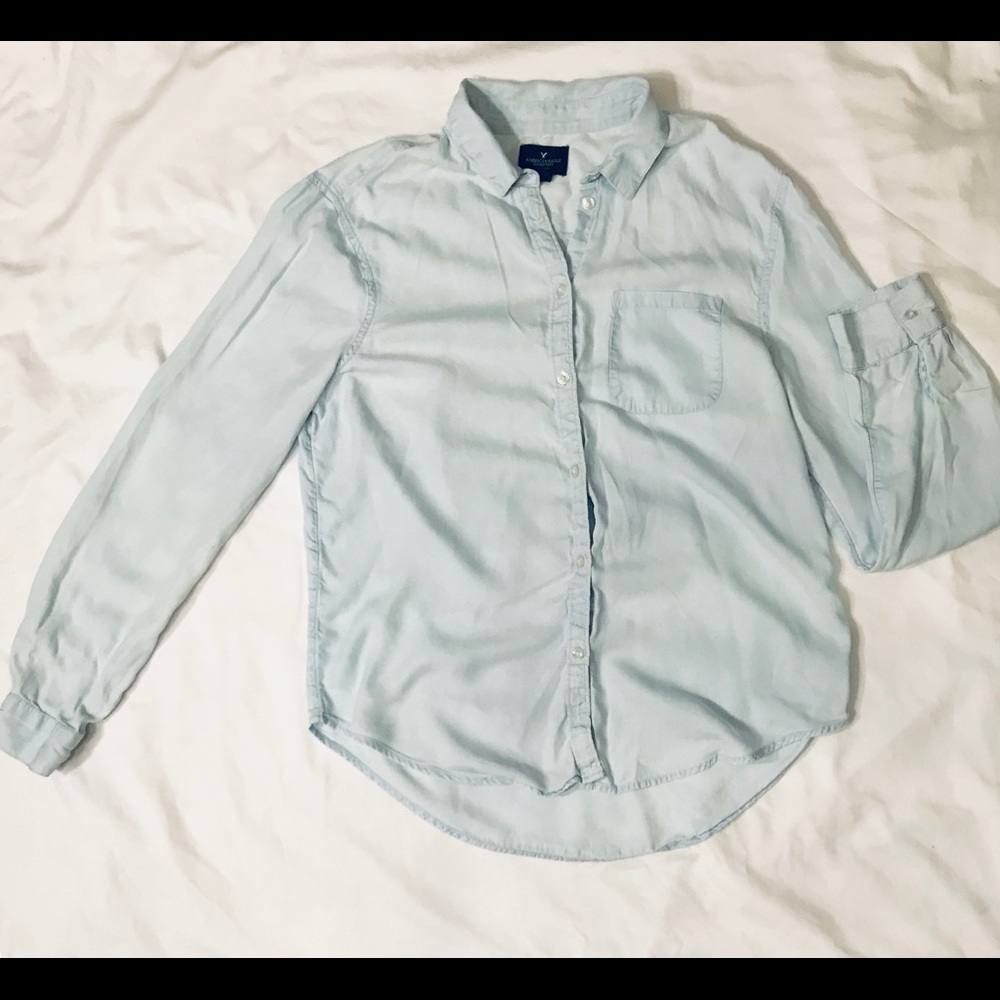 American Eagle Button-Down Top